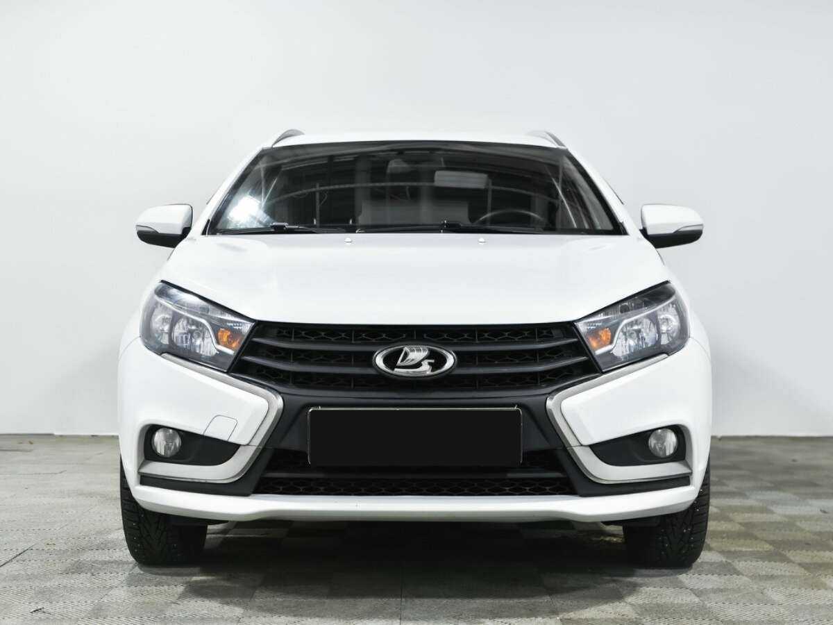 Lada (ВАЗ) Vesta SW, 2020 - фото №2